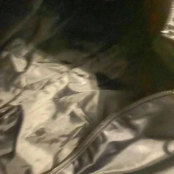 Victorias Secrets Gym Bag with mesh side pockets and straps to carry NWOT - Picture 12 of 12